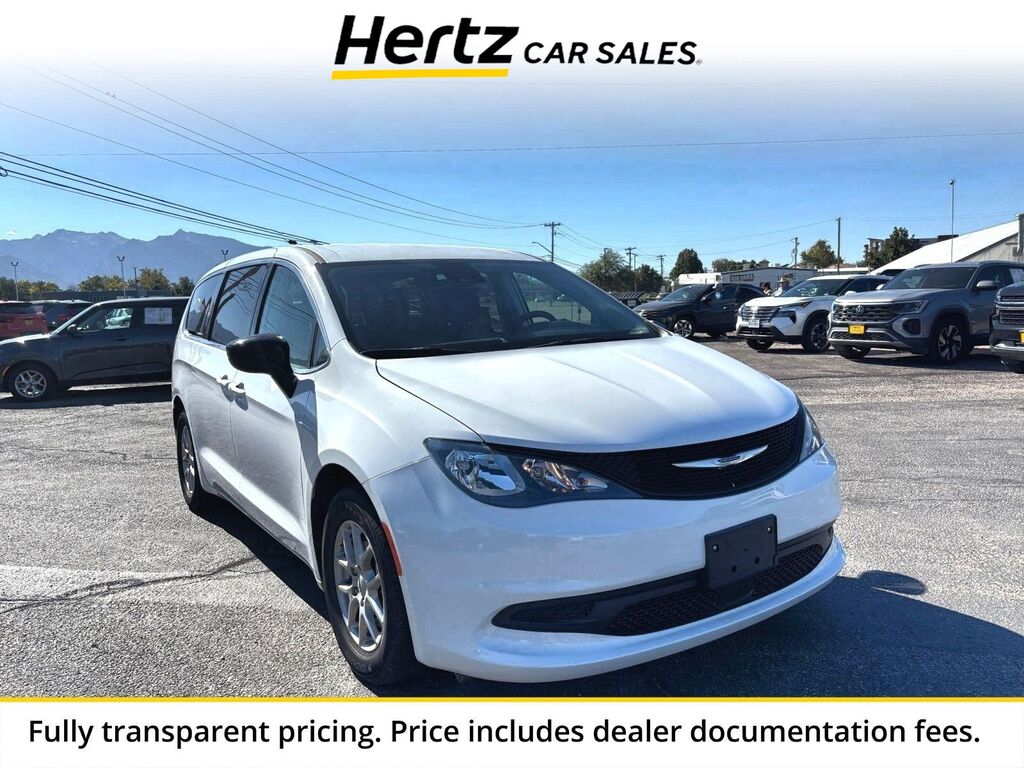 2024 Chrysler Voyager LX — photo 1 of 1