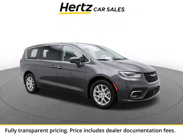 2024 Chrysler Voyager LX