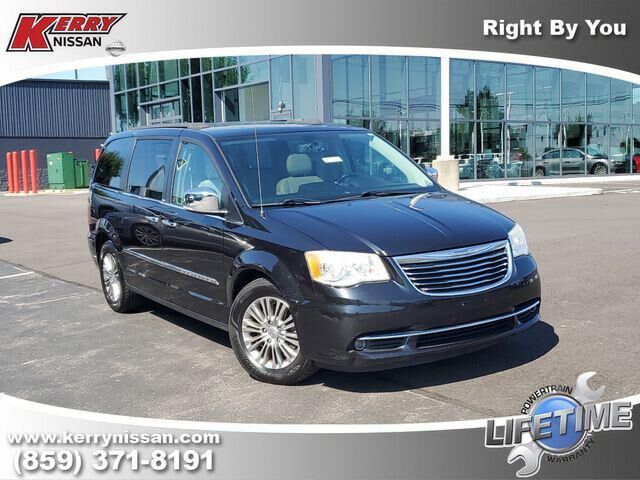2013 Chrysler Town and Country Touring-L