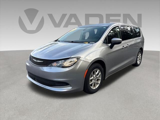 2021 Chrysler Voyager LX