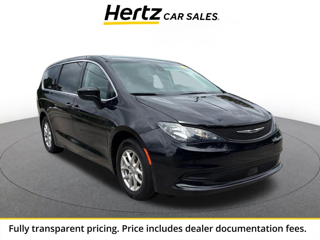 2024 Chrysler Voyager LX — photo 1 of 11