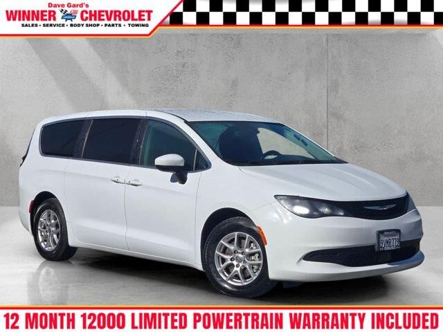 2023 Chrysler Voyager LX