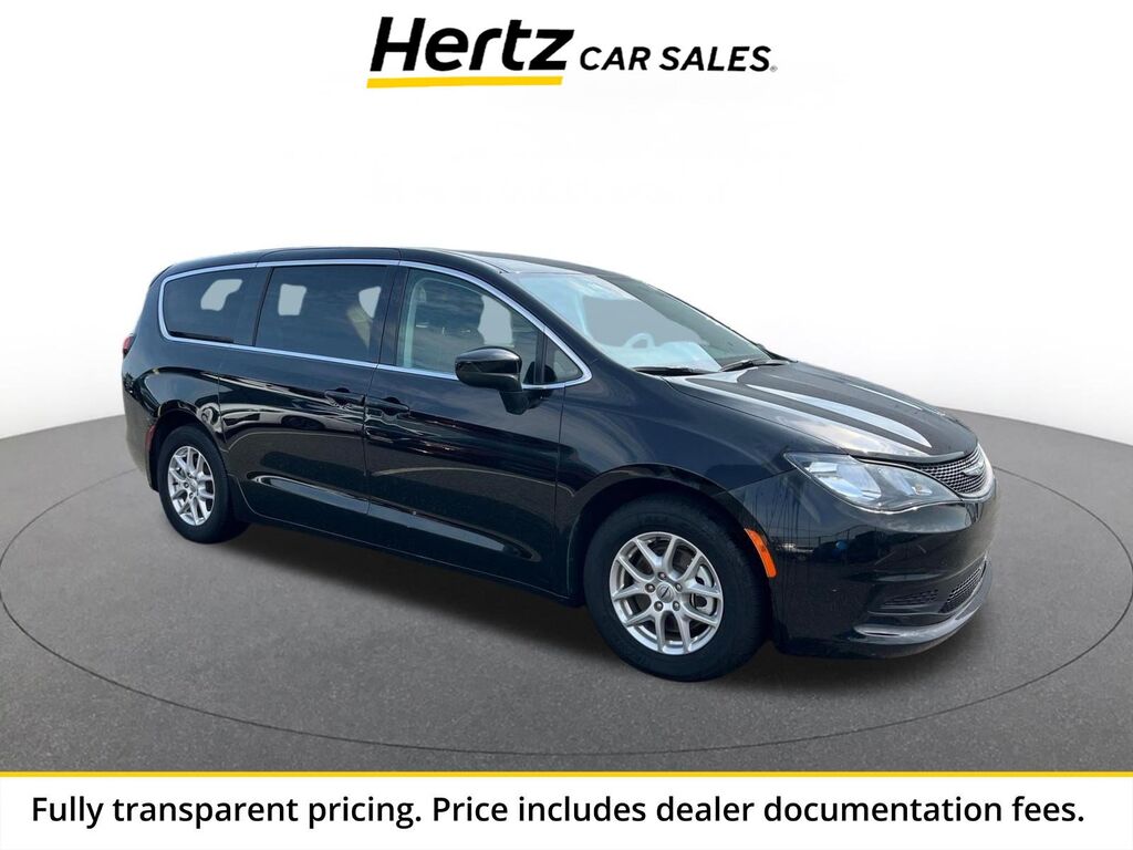2024 Chrysler Voyager LX — photo 1 of 11