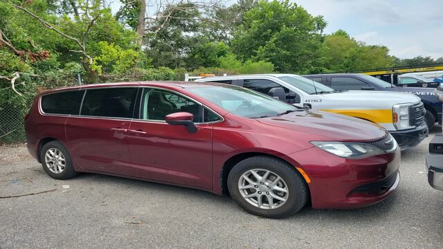 2017 Chrysler Pacifica Touring
