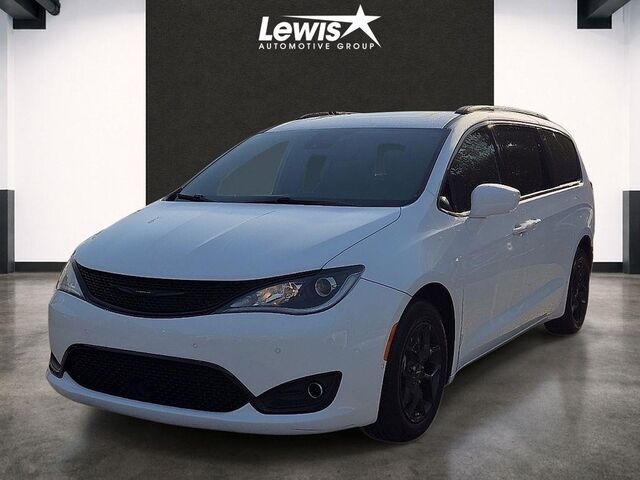 2019 Chrysler Pacifica Touring L Plus