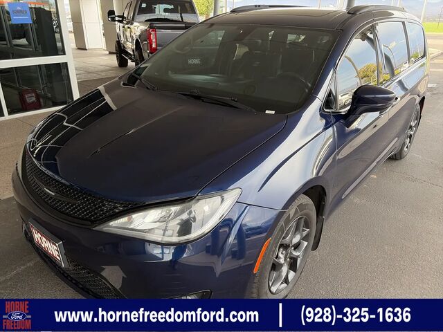 2018 Chrysler Pacifica Touring L Plus