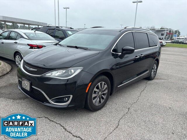 2020 Chrysler Pacifica Touring L Plus