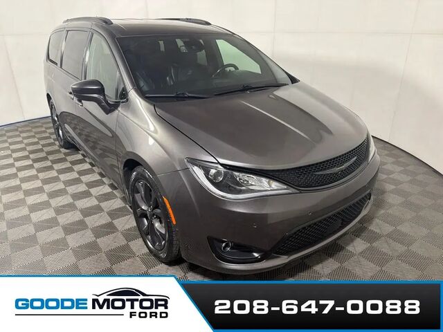 2020 Chrysler Pacifica Touring L Plus