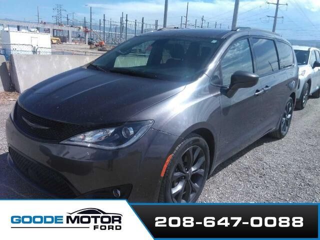 2020 Chrysler Pacifica Touring L Plus