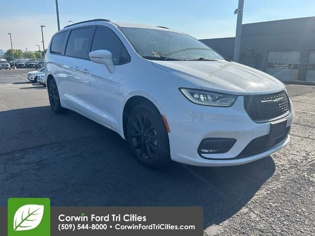 2021 Chrysler Pacifica Touring