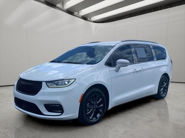 2021 Chrysler Pacifica Touring