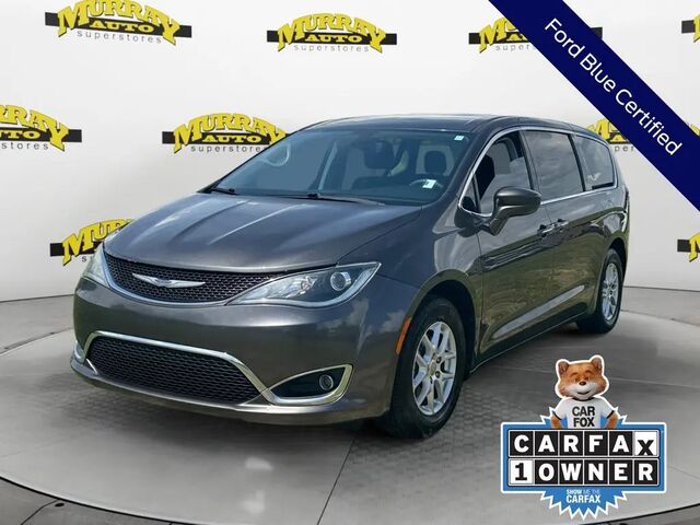2020 Chrysler Pacifica Touring