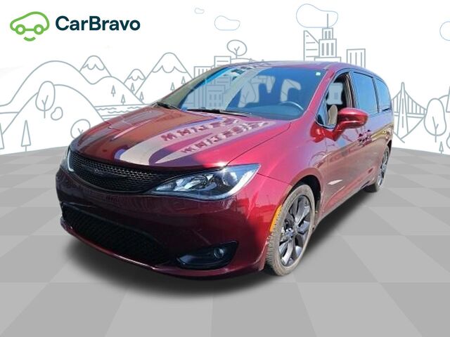 2020 Chrysler Pacifica Touring
