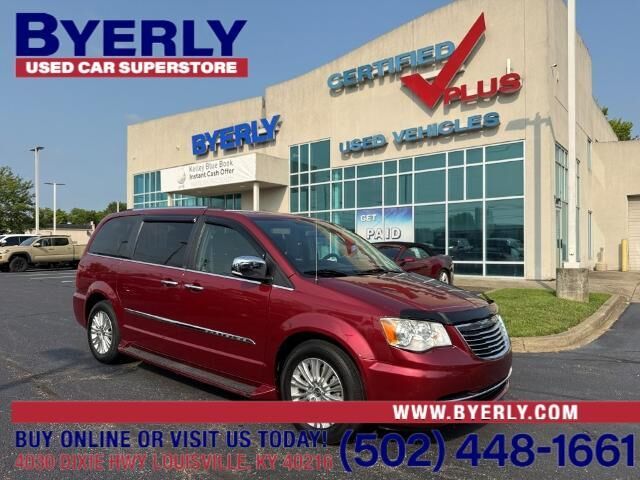 2012 Chrysler Town and Country Limited