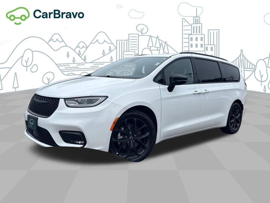 2025 Chrysler Pacifica Limited — photo 1 of 7