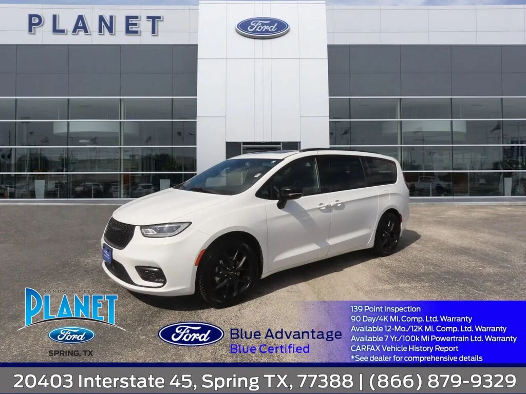 2025 Chrysler Pacifica Limited — photo 1 of 13
