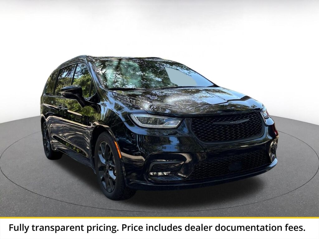 2025 Chrysler Pacifica Limited — photo 1 of 1