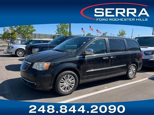 2013 Chrysler Town and Country Limited