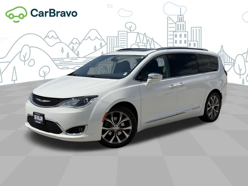 2018 Chrysler Pacifica Limited — photo 1 of 6