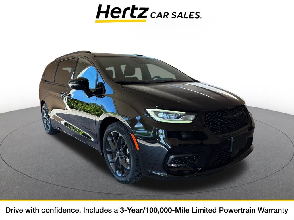 2025 Chrysler Pacifica Limited — photo 1 of 1