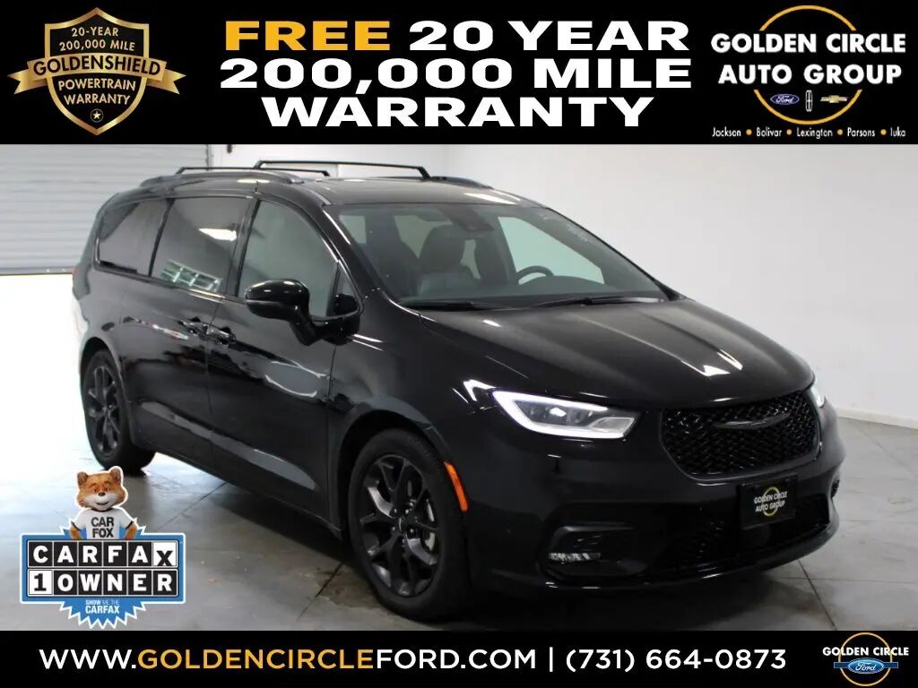 2025 Chrysler Pacifica Limited — photo 1 of 11