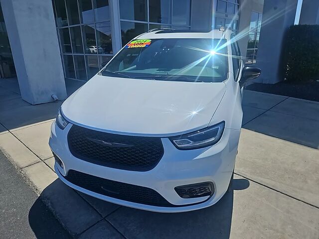 2025 Chrysler Pacifica Limited