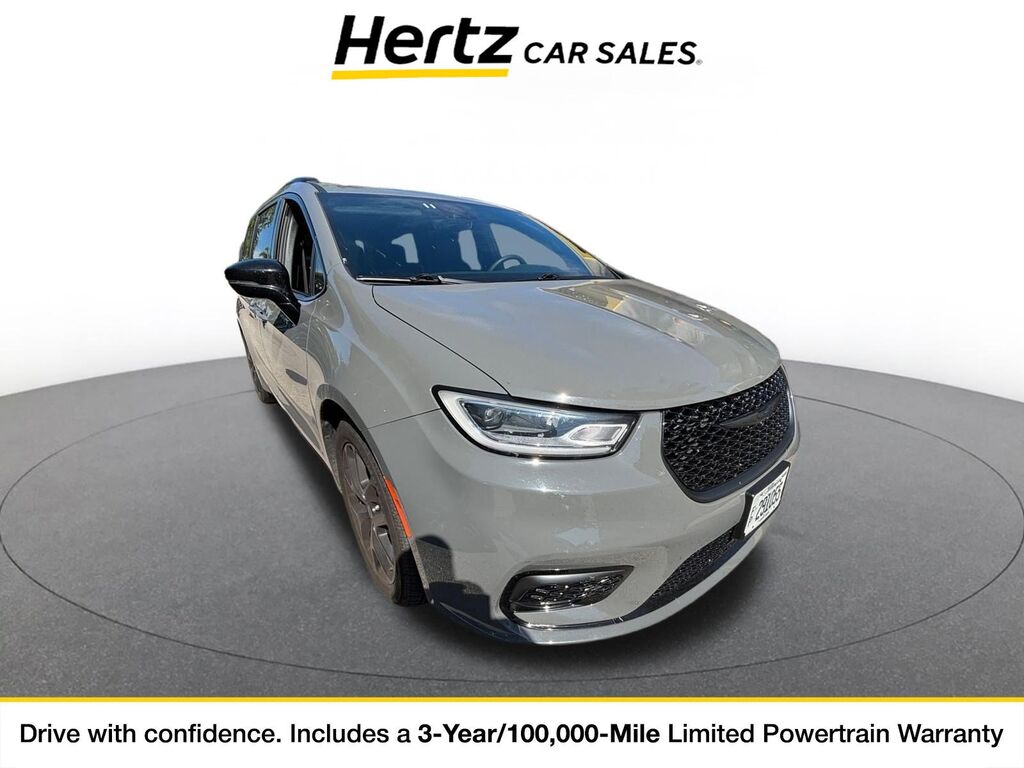 2025 Chrysler Pacifica Limited — photo 1 of 1
