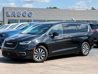 2023 Chrysler Pacifica Plug-In Hybrid Touring L