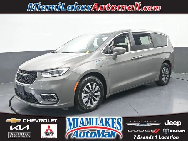 2022 Chrysler Pacifica Hybrid Touring L
