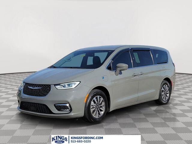 2022 Chrysler Pacifica Hybrid Touring L