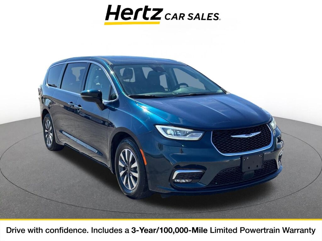 2023 Chrysler Pacifica Hybrid Touring L — photo 1 of 1