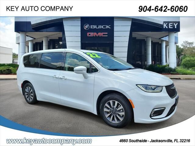 2022 Chrysler Pacifica Hybrid Touring L