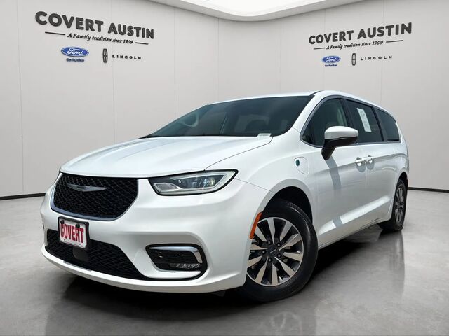 2023 Chrysler Pacifica Plug-In Hybrid Touring L