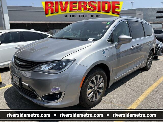 2019 Chrysler Pacifica Hybrid Touring L