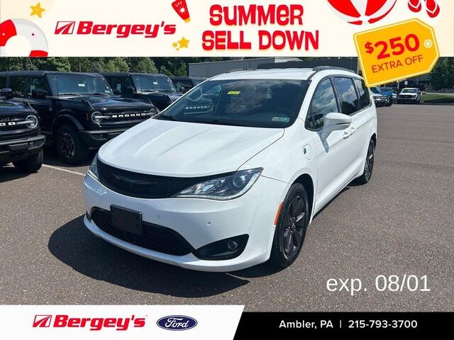 2020 Chrysler Pacifica Hybrid Limited