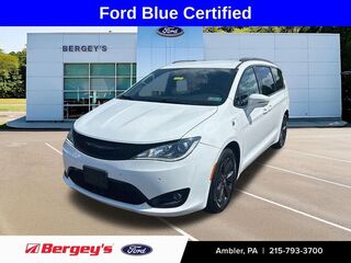 2020 Chrysler Pacifica Hybrid Limited