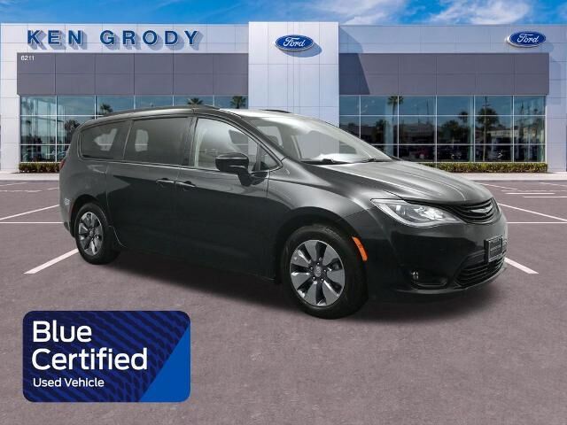 2018 Chrysler Pacifica Hybrid Limited