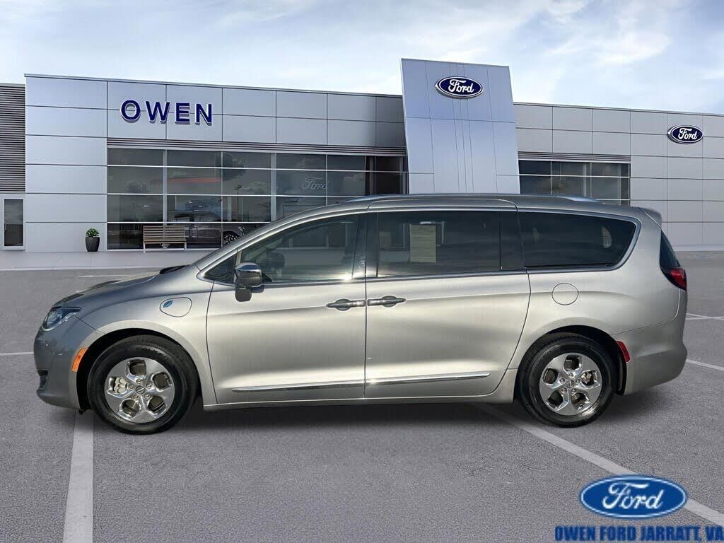2018 Chrysler Pacifica Hybrid Limited