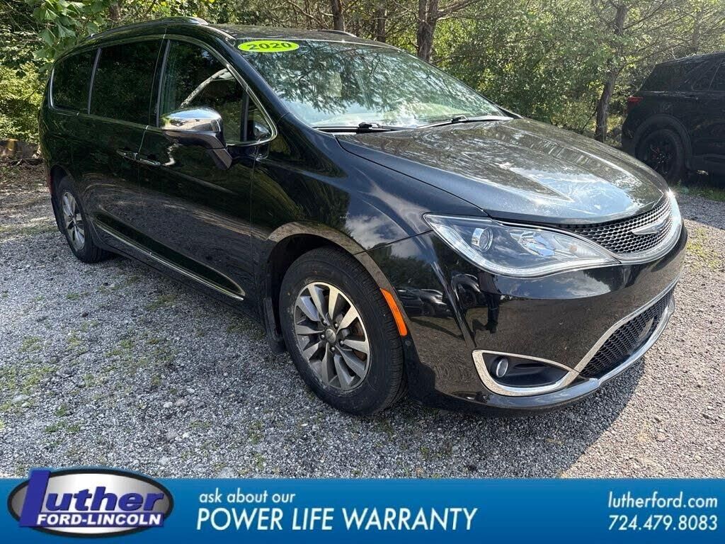 2020 Chrysler Pacifica Hybrid Limited — photo 1 of 1