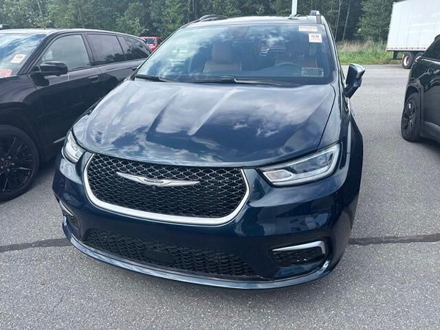 2024 Chrysler Pacifica Plug-In Hybrid Pinnacle