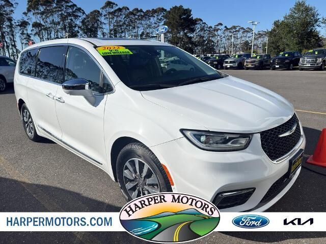 2022 Chrysler Pacifica Hybrid Limited