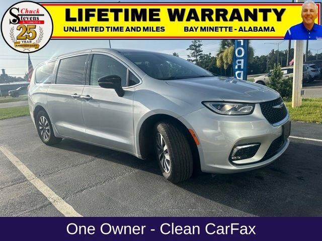 2024 Chrysler Pacifica Plug-In Hybrid Select