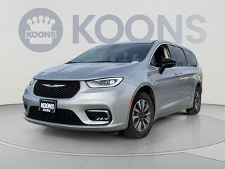 2024 Chrysler Pacifica Plug-In Hybrid Select