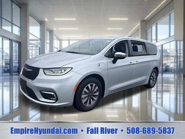2023 Chrysler Pacifica Plug-In Hybrid Limited