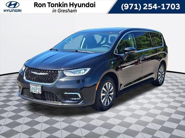 2024 Chrysler Pacifica Plug-In Hybrid Select