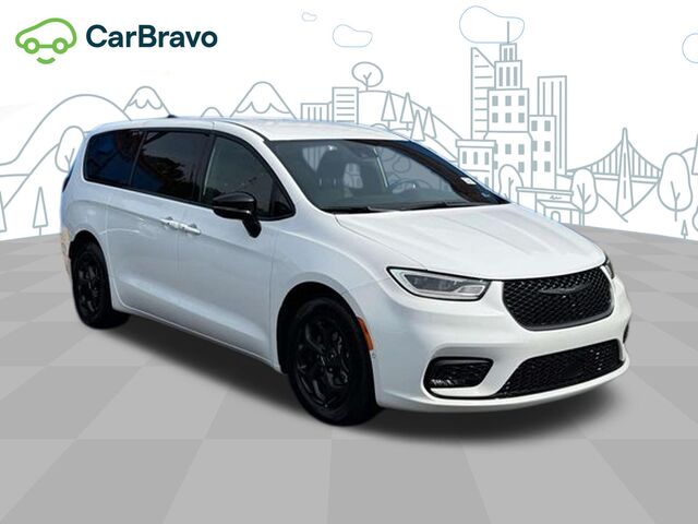 2024 Chrysler Pacifica Hybrid S Appearance Pkg