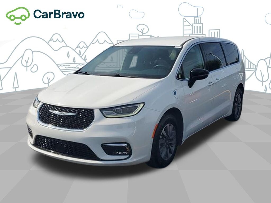 2024 Chrysler Pacifica Hybrid Select — photo 1 of 7