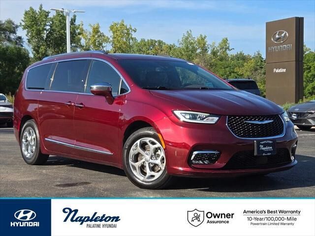 2021 Chrysler Pacifica Hybrid Limited — photo 1 of 13