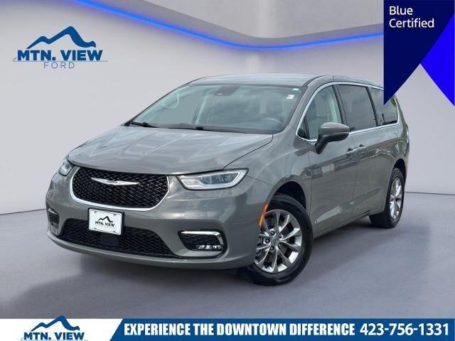 2023 Chrysler Pacifica Touring L