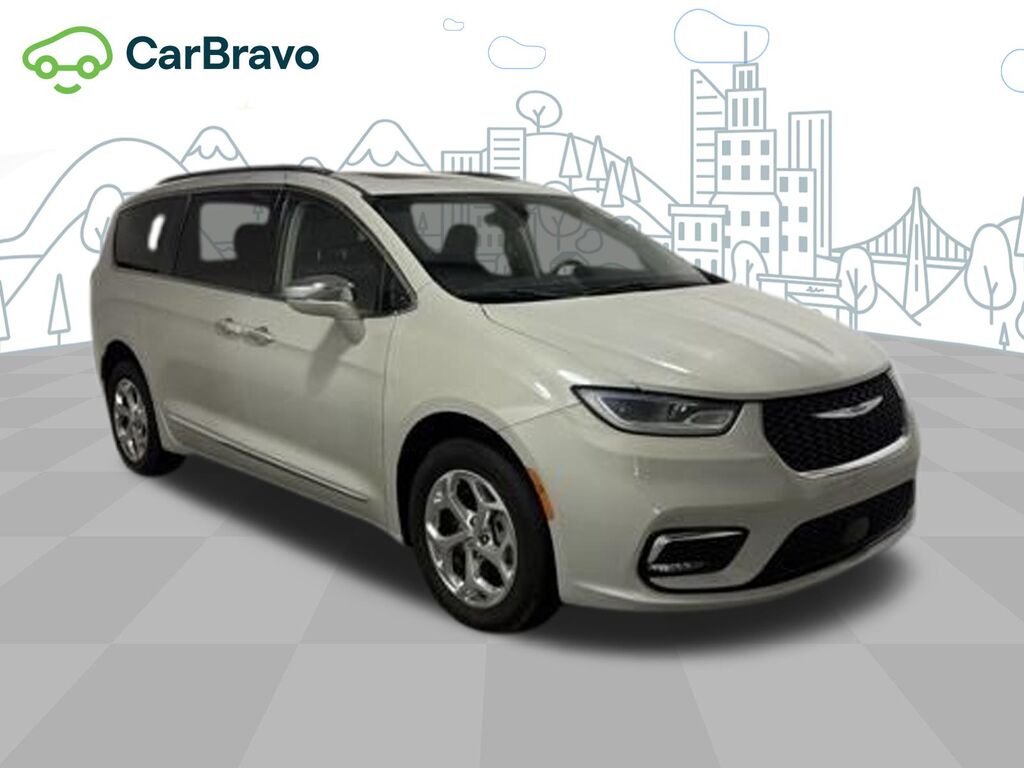 2021 Chrysler Pacifica Limited AWD — photo 1 of 6